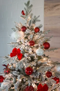 Kerstbomen|Kerstbomen Kunststof|ohgreen Kunstkerstboom Oslo flocked h225cm